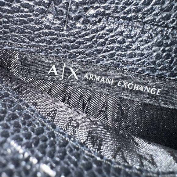 Armani Exchange- Men’s Zip Around Cardholder Wallet- NWOT - Picture 4 of 4